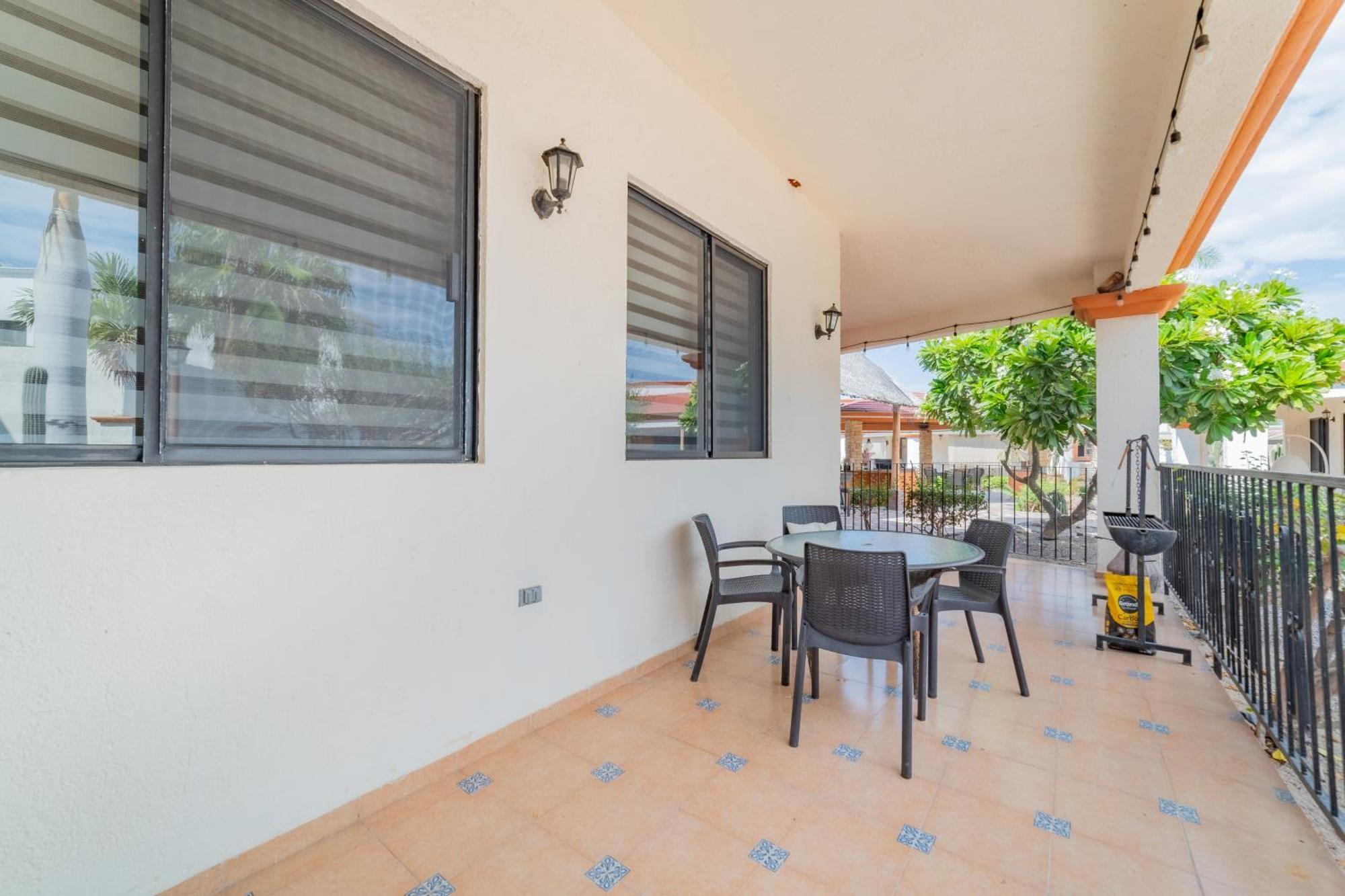 Gobaja Villas 3 Bedroom ラパス エクステリア 写真