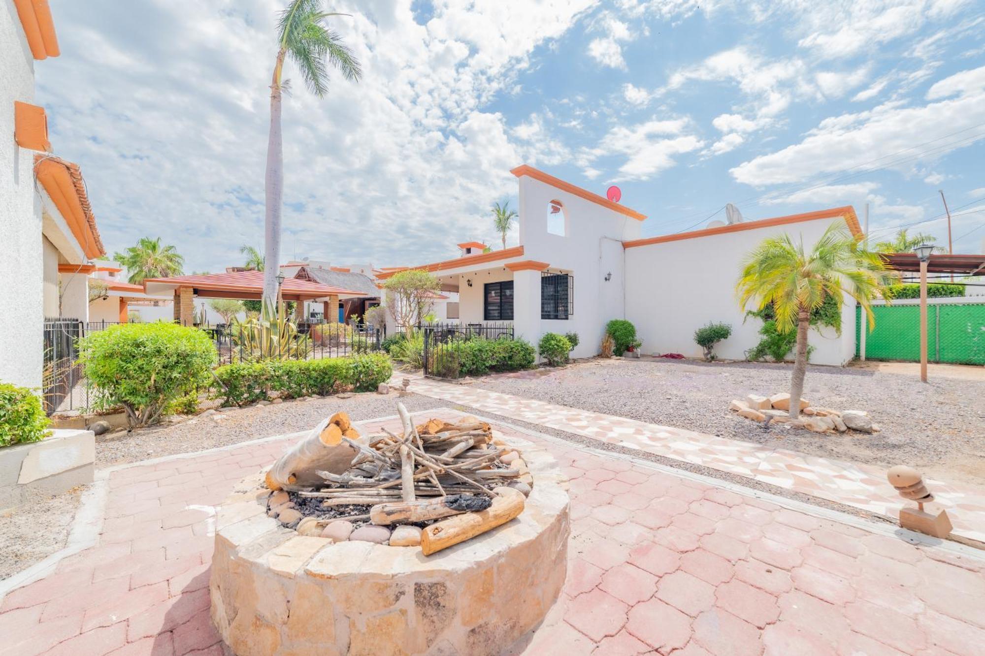 Gobaja Villas 3 Bedroom ラパス エクステリア 写真