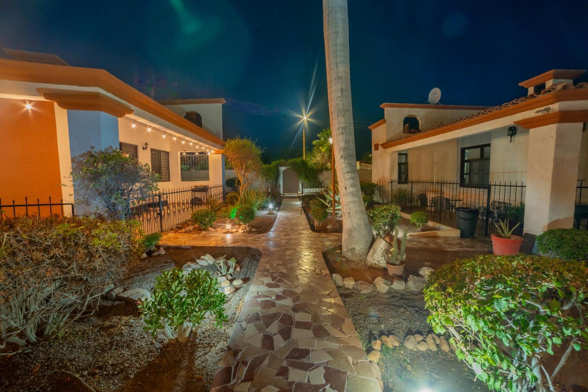 Gobaja Villas 3 Bedroom ラパス エクステリア 写真