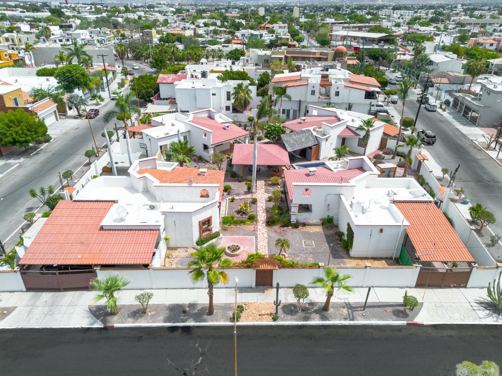 Gobaja Villas 3 Bedroom ラパス エクステリア 写真
